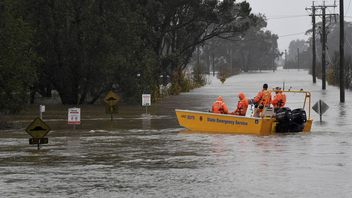 Austrálii sužují záplavy, evakuováno bude dalších 20 tisíc lidí